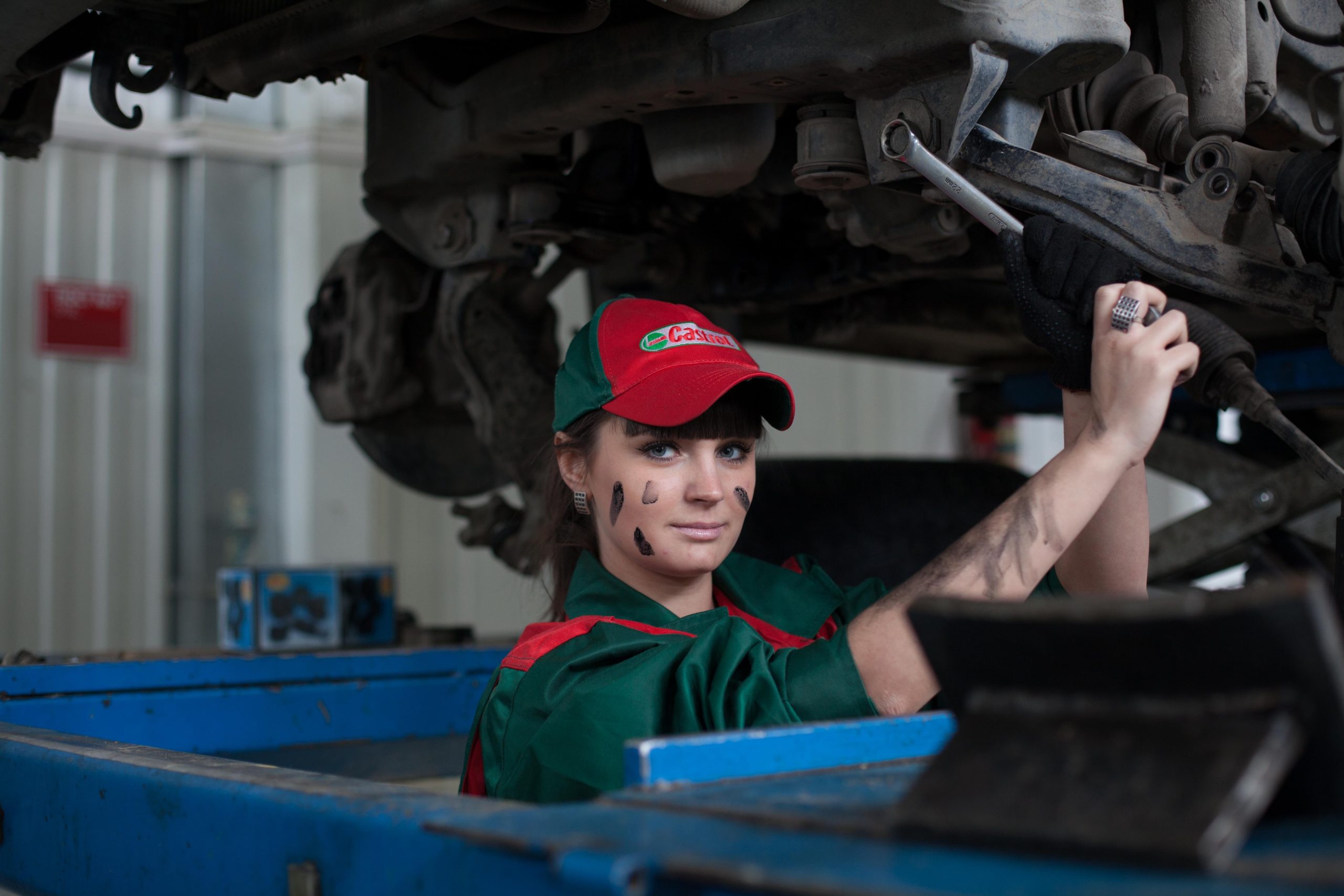 Problemy mechaników i klientów warsztatów samochodowych