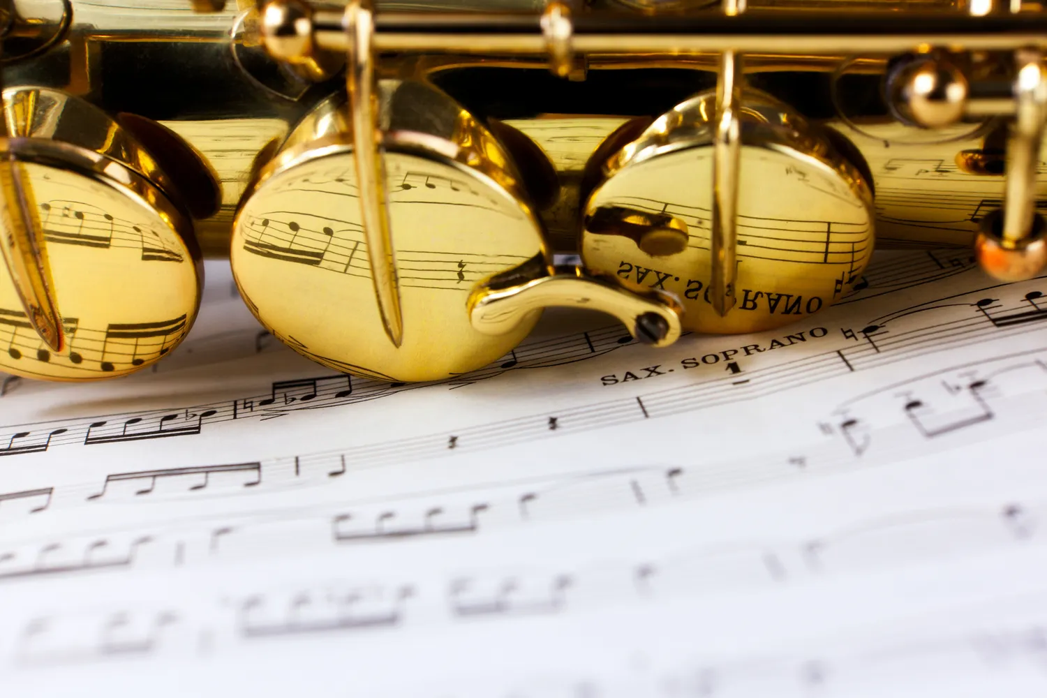 Ile kosztuje saksofon dla początkujących?