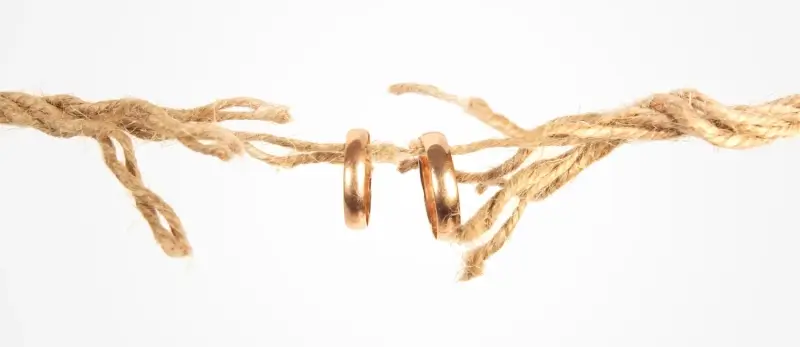 Kiedy niezbędna jest pomoc adwokata do spraw karnych?