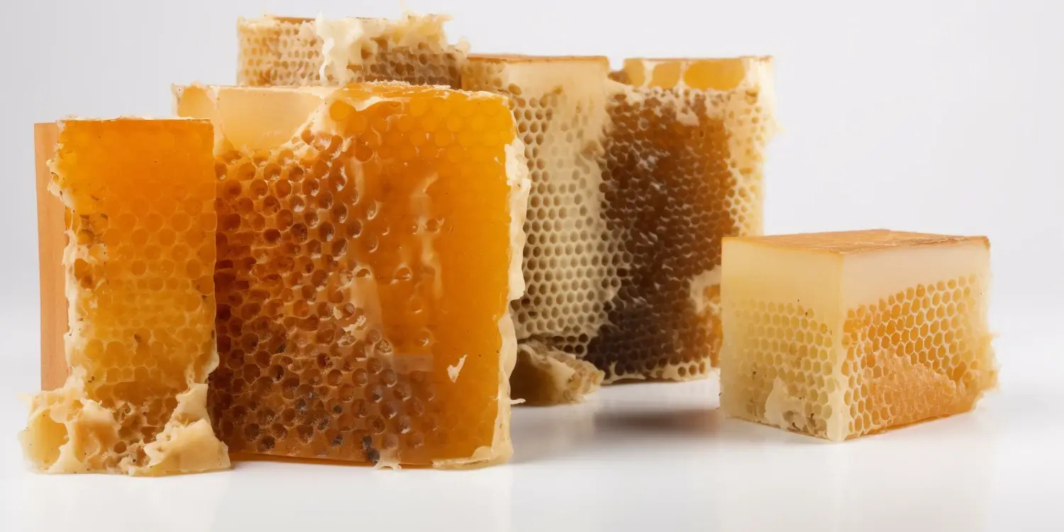 Miód akacjowy na co działa?